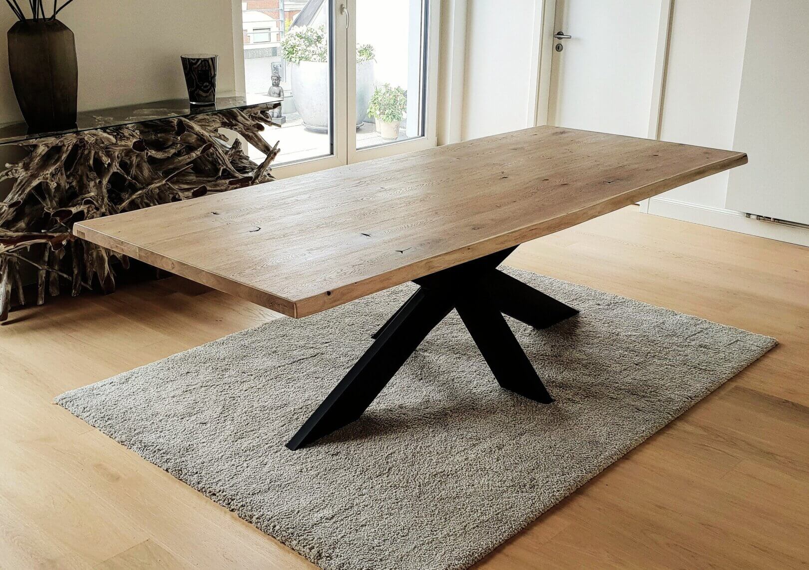 Kreuzgestell aus stahl für esstisch holz ausziehbar