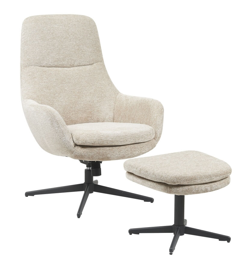 Revival des Design der 60er Jahre – Wie der ikonische Stil heute moderner denn je ist 14 Moderner loungesessel mit hocker in hellem stoffbezug