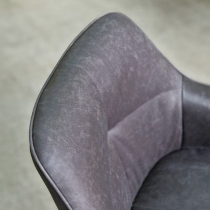 Schalenstuhl arne lederoptik anthrazite detail 2