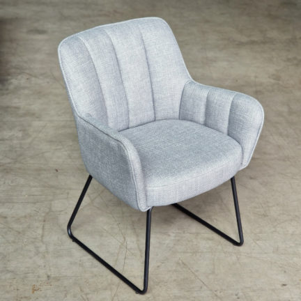 Schalenstuhl kevin light grey 2
